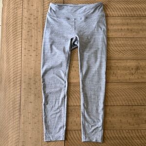 Outdoor Voices TechSweat Leggings – Size Small – Heather Gray